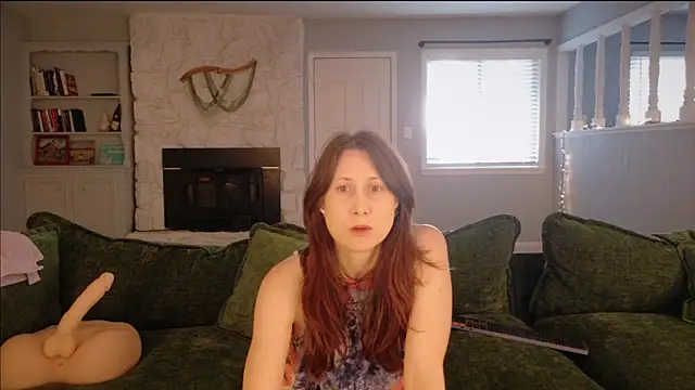 MommyGoddessL online show from June 27, 2026, 11:55 pm