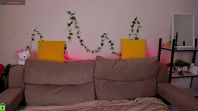 Casey Sweeet online show from April 8, 2026, 12:39 pm