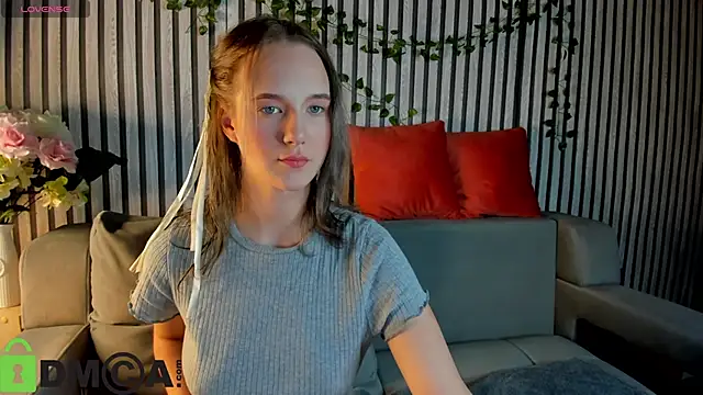 Casey Sweeet online show from November 19, 2025, 3:12 pm