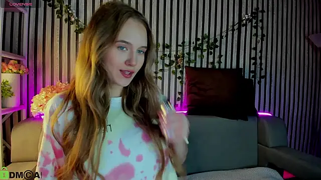 Snapshot of Casey_Sweeet chatting on February 18, 2026, 1:03 am Casey Sweeet online show from February 18, 2026, 1:03 am