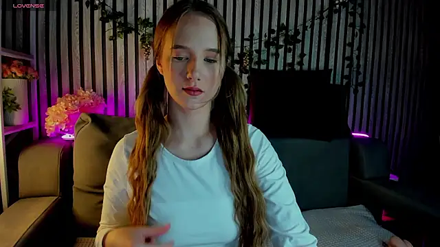 Snapshot of Casey_Sweeet chatting on February 11, 2026, 12:10 am Casey Sweeet online show from February 11, 2026, 12:10 am