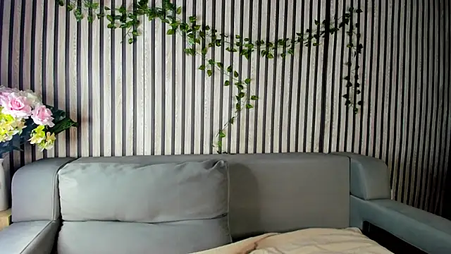 Casey Sweeet online show from November 6, 2025, 5:17 pm