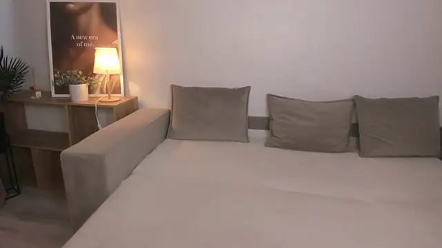 Snapshot of Elina_Star chatting on October 19, 2025, 12:41 pm Elina Star online show from October 19, 2025, 12:41 pm