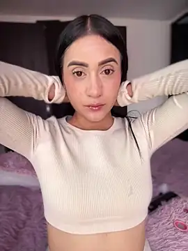 isabela l online show from May 9, 2026, 7:39 pm