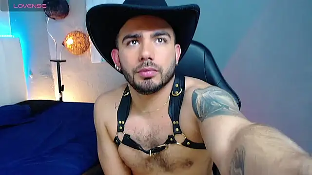 Snapshot of adamhairy chatting on June 23, 2026, 7:01 pm adamhairy online show from June 23, 2026, 7:01 pm