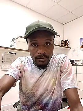 TPNUTS online show from September 19, 2025, 8:18 am