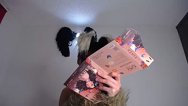 lucky stricke online show from October 31, 2025, 3:58 am