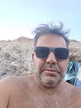Nesch82 online show from July 15, 2026, 4:25 pm