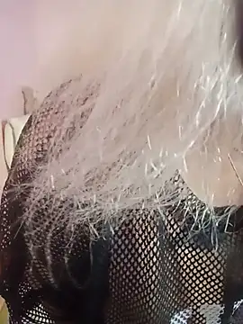 Snapshot of SquirtMilf00 chatting on July 7, 2026, 3:20 am SquirtMilf00 online show from July 7, 2026, 3:20 am
