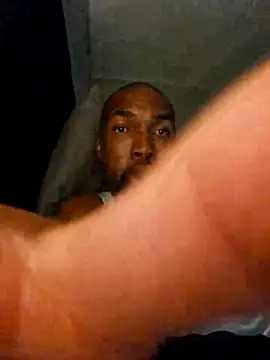 Snapshot of mojaymort chatting on October 30, 2025, 5:21 pm mojaymort online show from October 30, 2025, 5:21 pm