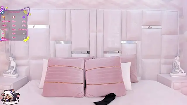 Im Molly Angel online show from September 29, 2025, 8:03 pm