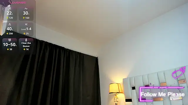 nextboywell1 online show from April 3, 2026, 3:13 am