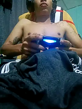 Snapshot of Batm01 chatting on November 9, 2025, 4:33 pm Batm01 online show from November 9, 2025, 4:33 pm