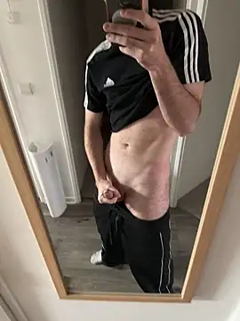 maxiii 456 online show from November 15, 2025, 11:36 am