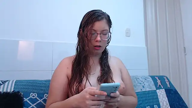 Snapshot of zoewhite2 chatting on September 20, 2025, 9:31 pm zoewhite2 online show from September 20, 2025, 9:31 pm