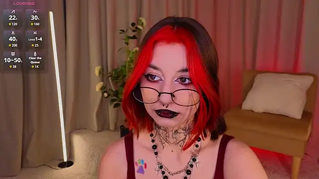 Snapshot of Mistress__Marcelline chatting on May 8, 2026, 2:26 am Mistress Marcelline online show from May 8, 2026, 2:26 am