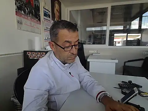 rafasilva3535 online show from September 30, 2025, 11:05 am