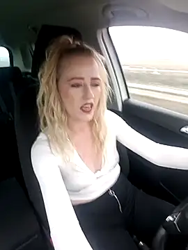 DeeA Blondy online show from January 7, 2026, 12:10 pm