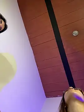 roxanne 03 online show from October 4, 2025, 4:36 am