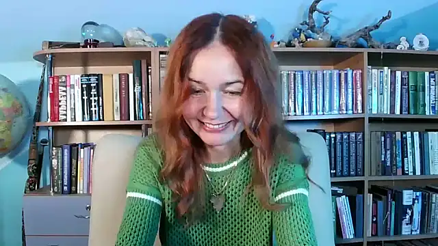 Snapshot of Foxilady357 chatting on November 26, 2025, 4:40 pm Foxilady357 online show from November 26, 2025, 4:40 pm