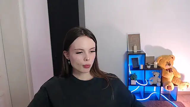 Ariella ari online show from October 28, 2025, 10:58 am