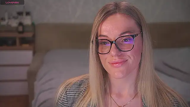 Vanille Mystery online show from March 25, 2026, 10:19 pm