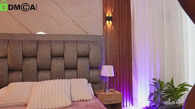 Snapshot of More_Hott chatting on February 6, 2026, 7:10 pm More Hott online show from February 6, 2026, 7:10 pm