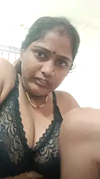 Snapshot of Guriya0076 chatting on April 27, 2026, 12:41 am Guriya0076 online show from April 27, 2026, 12:41 am