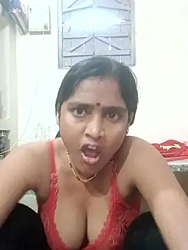 Snapshot of Guriya0076 chatting on April 11, 2026, 12:18 am Guriya0076 online show from April 11, 2026, 12:18 am