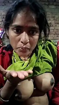 Guriya0076 online show from December 15, 2025, 9:09 pm