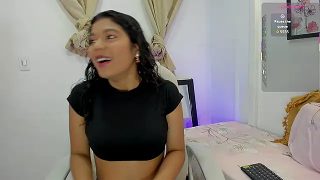 andrea sanchezz online show from November 6, 2025, 7:07 pm