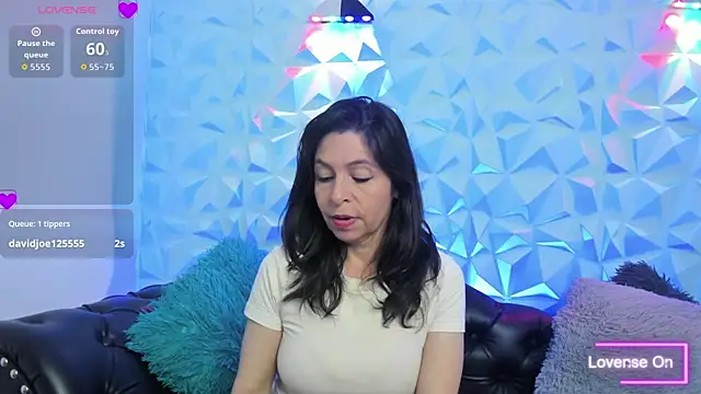 SabinaDeluxe cg online show from November 15, 2025, 12:31 pm