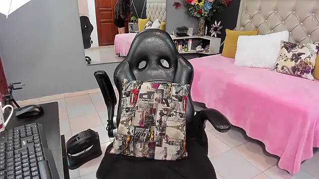 kris milff online show from January 13, 2026, 10:24 pm