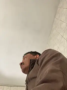 PIROCAGG21 online show from October 10, 2025, 10:27 am