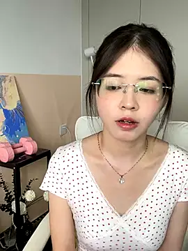 Snapshot of Qianqian-888 chatting on September 27, 2025, 7:47 am Qianqian-888 online show from September 27, 2025, 7:47 am