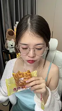 Qianqian-888 online show from January 12, 2026, 12:50 am