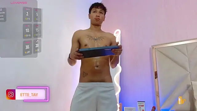 Snapshot of Ette_tay chatting on September 29, 2025, 9:31 pm Ette tay online show from September 29, 2025, 9:31 pm