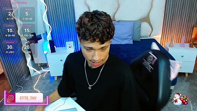 Snapshot of Ette_tay chatting on November 24, 2025, 4:34 am Ette tay online show from November 24, 2025, 4:34 am