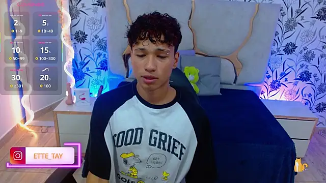 Snapshot of Ette_tay chatting on September 10, 2025, 3:05 am Ette tay online show from September 10, 2025, 3:05 am