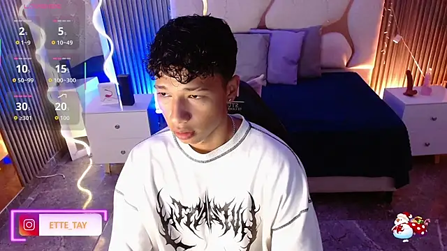 Snapshot of Ette_tay chatting on December 22, 2025, 7:36 pm Ette tay online show from December 22, 2025, 7:36 pm