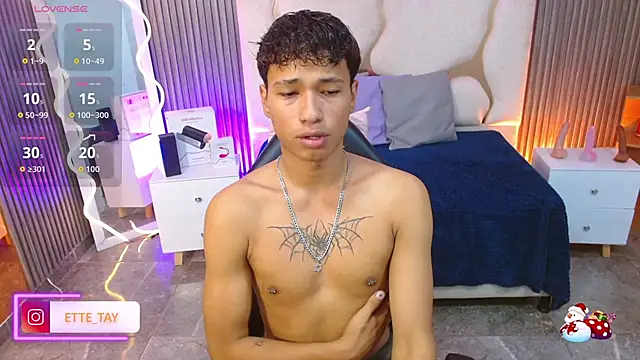 Snapshot of Ette_tay chatting on November 22, 2025, 4:33 am Ette tay online show from November 22, 2025, 4:33 am