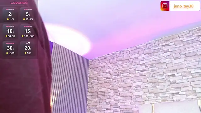 Snapshot of juno_tay chatting on November 7, 2025, 11:48 am juno tay online show from November 7, 2025, 11:48 am