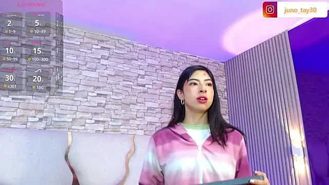 Snapshot of juno_tay chatting on November 12, 2025, 11:58 am juno tay online show from November 12, 2025, 11:58 am