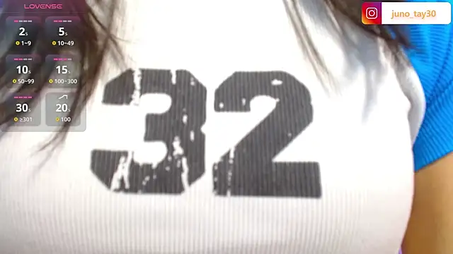 Snapshot of juno_tay chatting on November 6, 2025, 11:58 am juno tay online show from November 6, 2025, 11:58 am