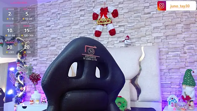 Snapshot of juno_tay chatting on November 29, 2025, 11:43 am juno tay online show from November 29, 2025, 11:43 am