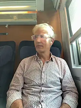 Snapshot of SexyLeon8 chatting on September 23, 2025, 9:49 am SexyLeon8 online show from September 23, 2025, 9:49 am