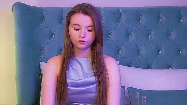 Snapshot of KeiraAsti chatting on February 16, 2026, 6:06 pm KeiraAsti online show from February 16, 2026, 6:06 pm