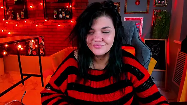 MaryHarrys online show from October 11, 2025, 8:54 pm