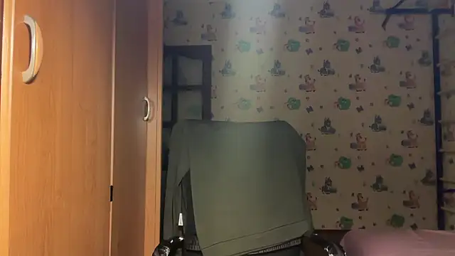 chiraq1945 online show from December 21, 2025, 8:31 pm