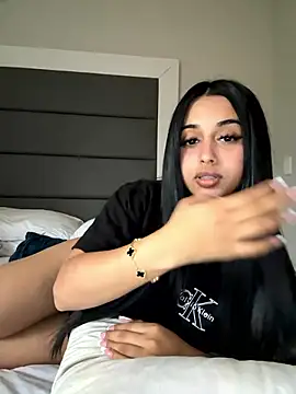 LilMisIndianx online show from January 18, 2026, 1:47 pm